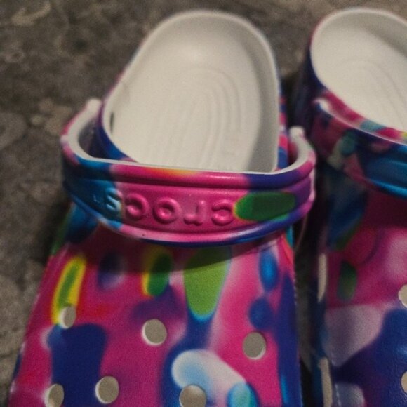 Crocs Sandals Clog Shoes Men's 13 Pink Rainbow Solarized Classic All over 122025 - Picture 7 of 9